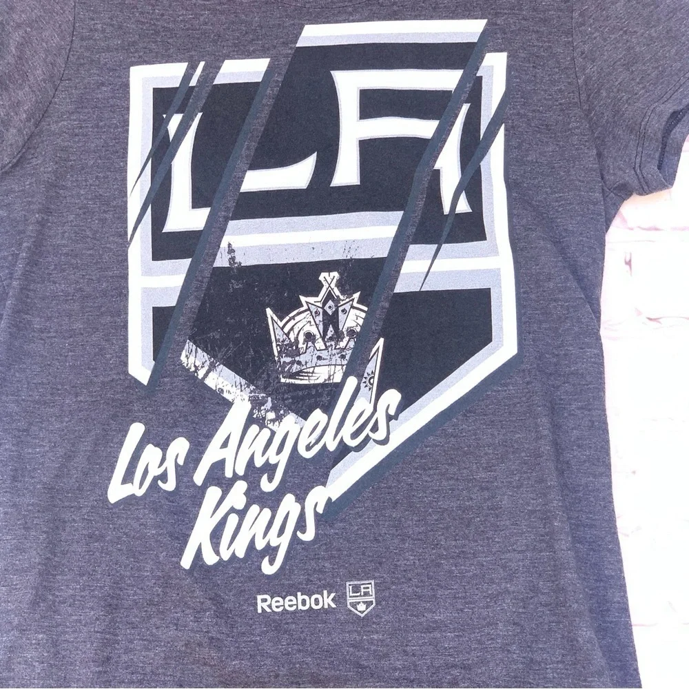 Reebok NHL LA Los Angeles Kings Hockey Womens T Shirt size M - Picture 2 of 6